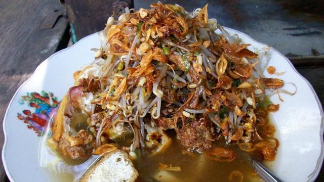 Rekomendasi Tempat Makan Dekat Stasiun Gubeng Surabaya